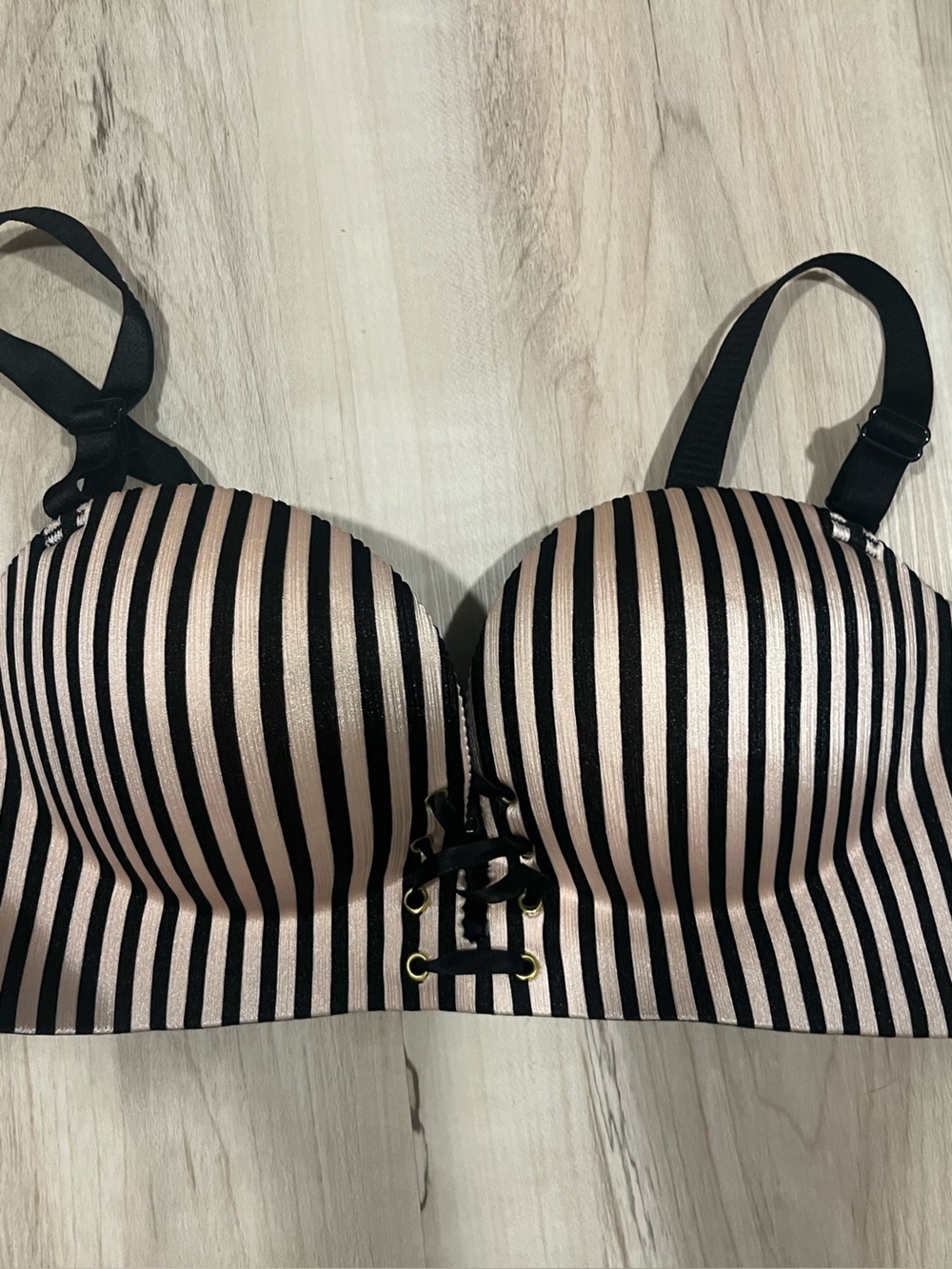 Fall sweet 36A Striped Black and Cream Lace-Up Push-Up Bra add two sizes